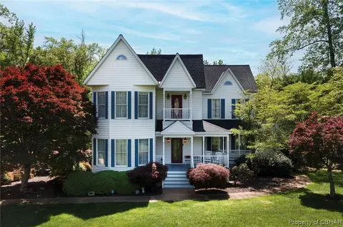 7854 Royals Pl, Gloucester, VA 23061