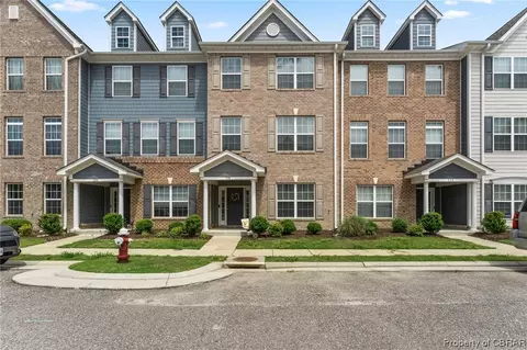 118 Daybeacon St, Yorktown, VA 23692