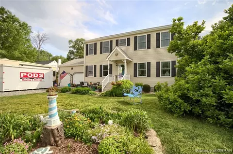 6782 Amanda Ct, Gloucester, VA 23061 photo 2
