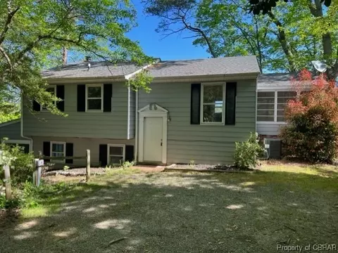 345 Horn Harbor Rd, Burgess, VA 22432