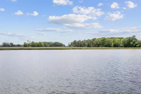 2811 Shell Rd, Gloucester, VA 23061