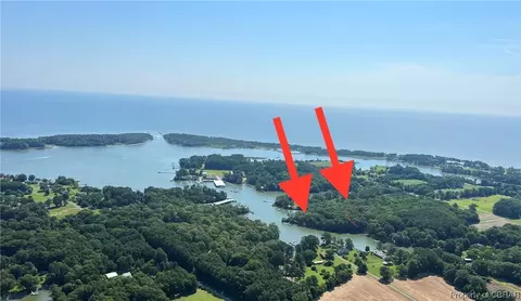 427 Smith Point Rd, Reedville, VA 22539