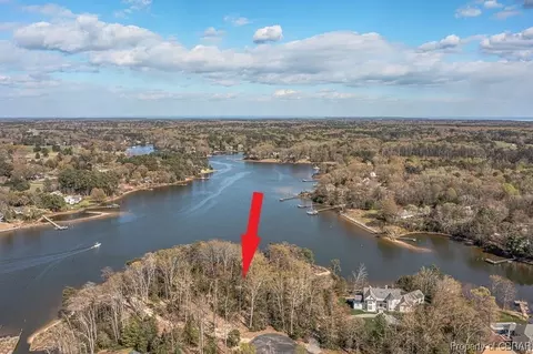 8 Oyster Pt # -9, White Stone, VA 22578