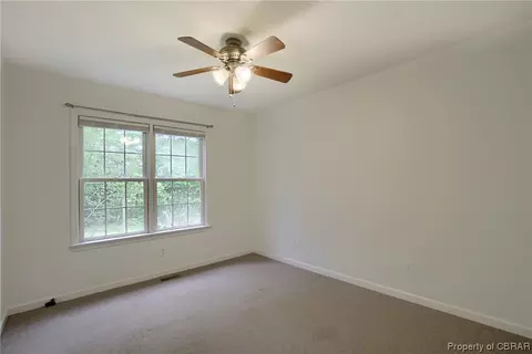 6286 Glenns Rd, Gloucester, VA 23061 photo 8