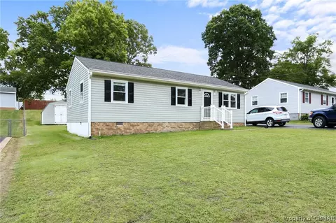 2805 Mimi Ave, Chester, VA 23831
