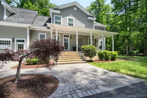 5858 Hillside Dr, Gloucester, VA 23061 photo 4