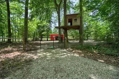 5858 Hillside Dr, Gloucester, VA 23061 photo 43