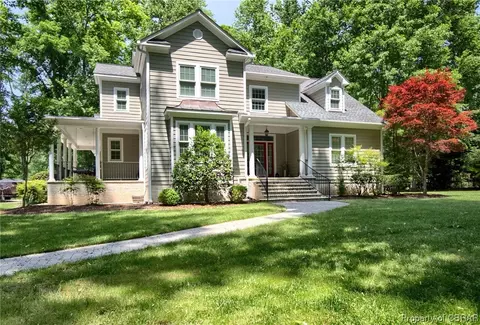 5858 Hillside Dr, Gloucester, VA 23061