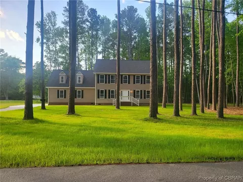 22421 James River Dr, Carrollton, VA 23314