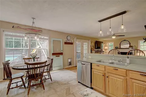 8012 Founders Mill Way, Gloucester, VA 23061 photo 16
