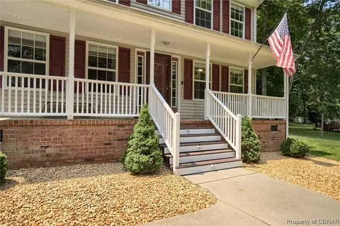 8012 Founders Mill Way, Gloucester, VA 23061 photo 2