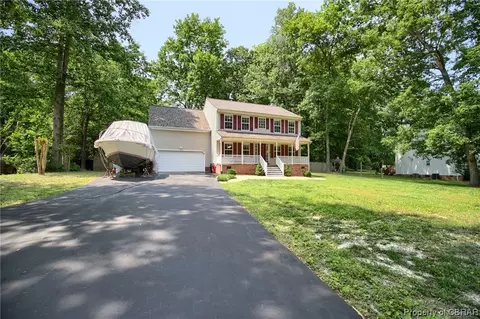 8012 Founders Mill Way, Gloucester, VA 23061 photo 4