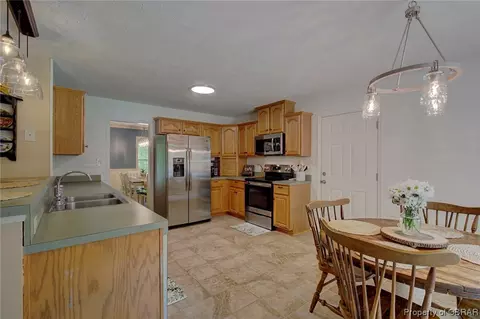 8012 Founders Mill Way, Gloucester, VA 23061 photo 14