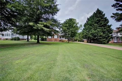 581 General Puller Hwy, Saluda, VA 23149 photo 19