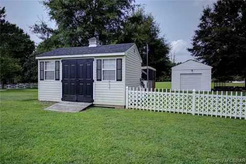 581 General Puller Hwy, Saluda, VA 23149 photo 18