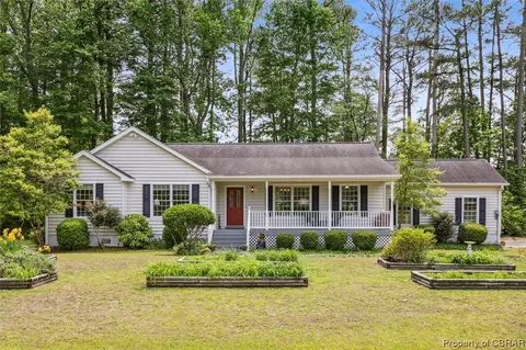 710 Fickle Fen Rd, Mathews, VA 23109