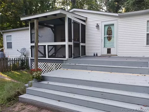 3769 Owl Trap Rd, Saluda, VA 23149