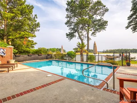 3581 Cedar Bush Rd, Hayes, VA 23072