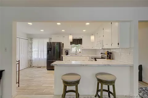 6334 Main St, Gloucester, VA 23061 photo 9
