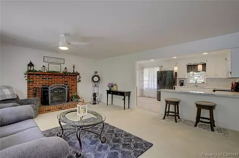 6334 Main St, Gloucester, VA 23061 photo 5