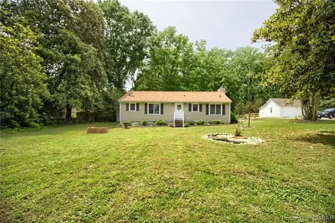 6334 Main St, Gloucester, VA 23061 photo 2
