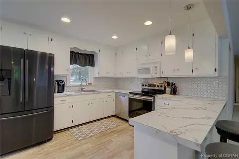 6334 Main St, Gloucester, VA 23061 photo 10
