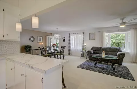 6334 Main St, Gloucester, VA 23061 photo 8