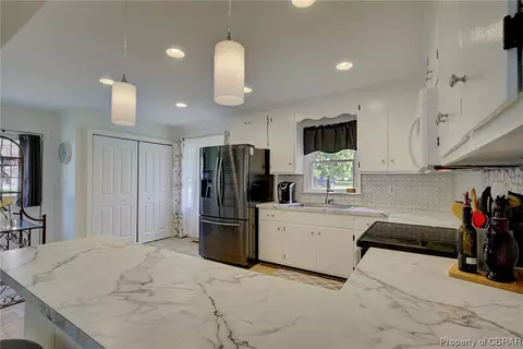 6334 Main St, Gloucester, VA 23061 photo 12