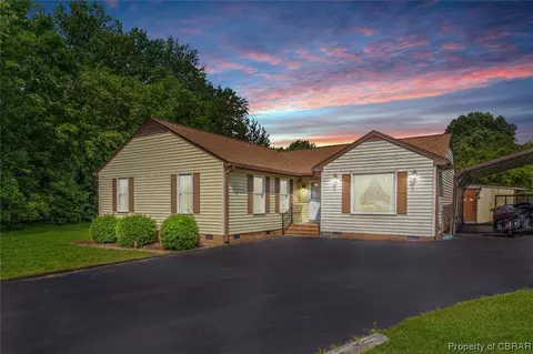 6633 Gary Ct, Gloucester, VA 23061