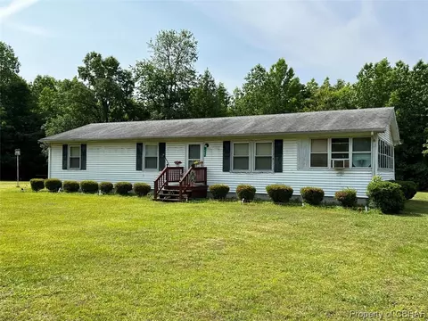 402 Montague Rd, Saluda, VA 23149