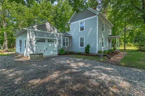 1638 Fleeton Rd, Reedville, VA 22539