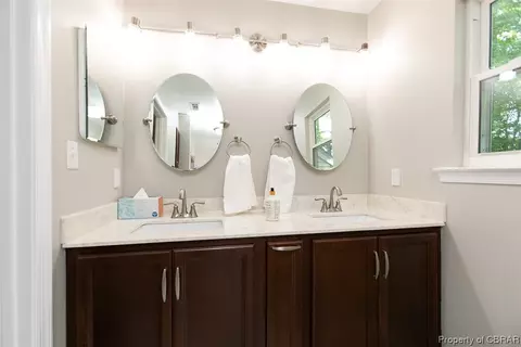 4 W Spur Ct, Hampton, VA 23666 photo 8