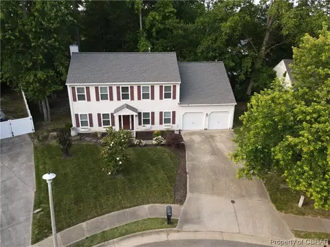 4 W Spur Ct, Hampton, VA 23666