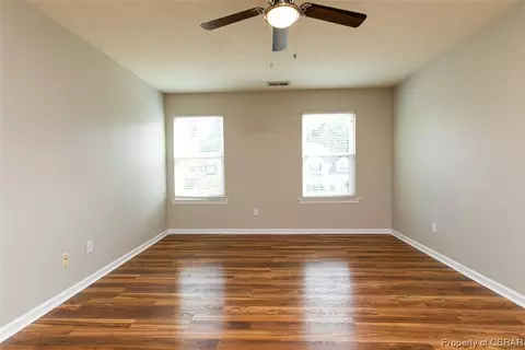 4 W Spur Ct, Hampton, VA 23666 photo 4