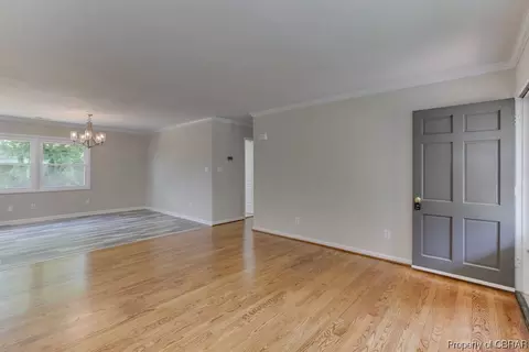 7279 Leigh Dr, Hayes, VA 23072 photo 7