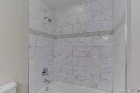 7279 Leigh Dr, Hayes, VA 23072 photo 27