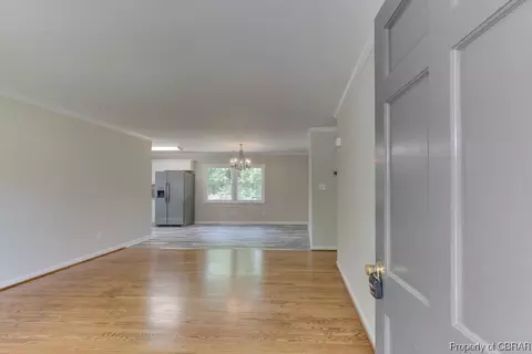 7279 Leigh Dr, Hayes, VA 23072 photo 5