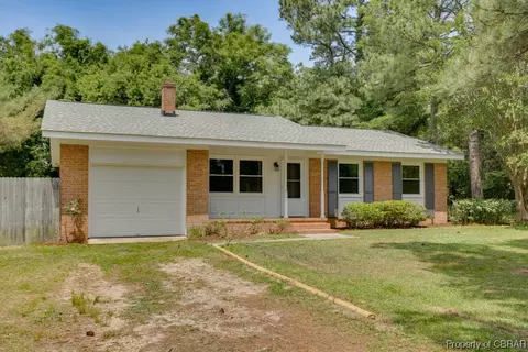7279 Leigh Dr, Hayes, VA 23072 photo 3