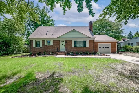 1621 Greate Rd, Gloucester Point, VA 23062 photo 3