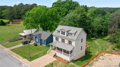 206 Riverview Ave, Smithfield, VA 23430 photo 2