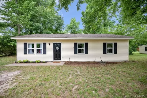 4844 Clopton Dr, Hayes, VA 23072
