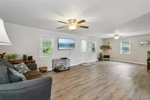 5445 Ark Rd, Gloucester, VA 23061 photo 8