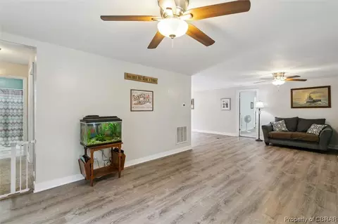 5445 Ark Rd, Gloucester, VA 23061 photo 10