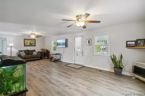 5445 Ark Rd, Gloucester, VA 23061 photo 9