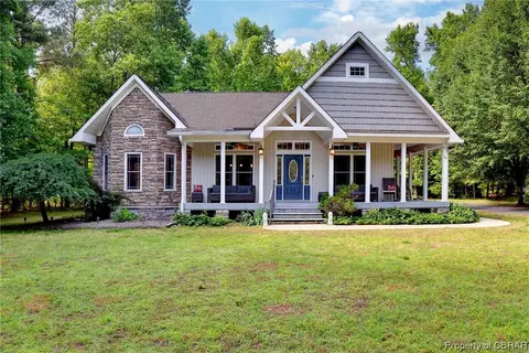 119 Lewis Dr, Seaford, VA 23696