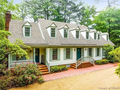 220 Jethro Ln, Yorktown, VA 23692