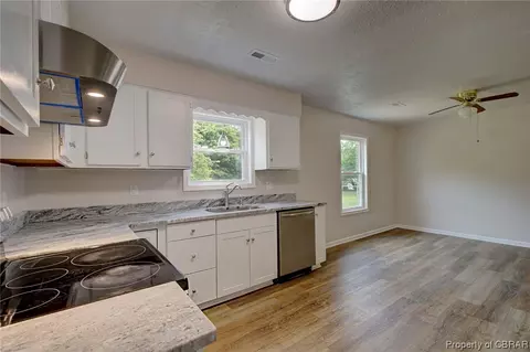 180 Easy St, Dutton, VA 23050 photo 8
