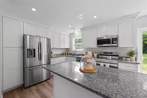 1927 Gloucester Point Dr, Gloucester Point, VA 23062 photo 23