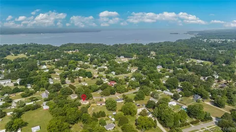 1927 Gloucester Point Dr, Gloucester Point, VA 23062 photo 50
