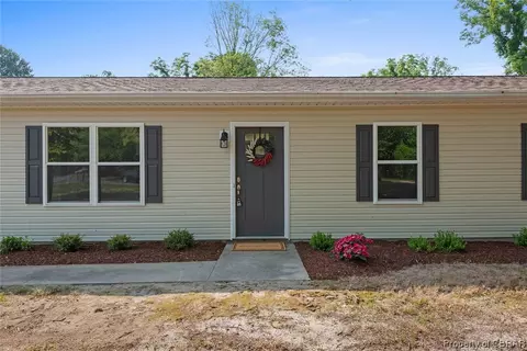 1927 Gloucester Point Dr, Gloucester Point, VA 23062 photo 5